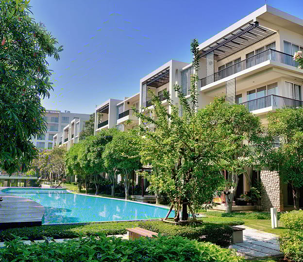 From Financial Pressure to Financial Control—The 3-Day Workshop That Changed Everything Tyler Deveraux started as a broke college student buying his first property so roommates' rent could cover expenses. That deal worked—but revealed single-family investing demanded constant attention. Tenant issues. Repairs. Management headaches. The opposite of freedom. Over two decades, Tyler learned what wealthy investors already knew. True financial freedom comes from owning apartment buildings run by professional teams that generate cash flow, appreciation, and scale. Today, Tyler has acquired over 5,000 units worth more than $500 million, lives full-time in Maui, and teaches this exact system at intensive 3-day workshops. The breakthrough happens live. Students arrive overwhelmed by complexity and leave with clarity, confidence, and a personalized 90-day action plan. Eric Chadderdon walked into the workshop nearly six figures in debt. Seven months later, he closed a 224-unit deal earning $106,000. Three months after that, another 144 units for $134,000. He paid off his debt, proposed to his girlfriend, and Tyler officiated their wedding.